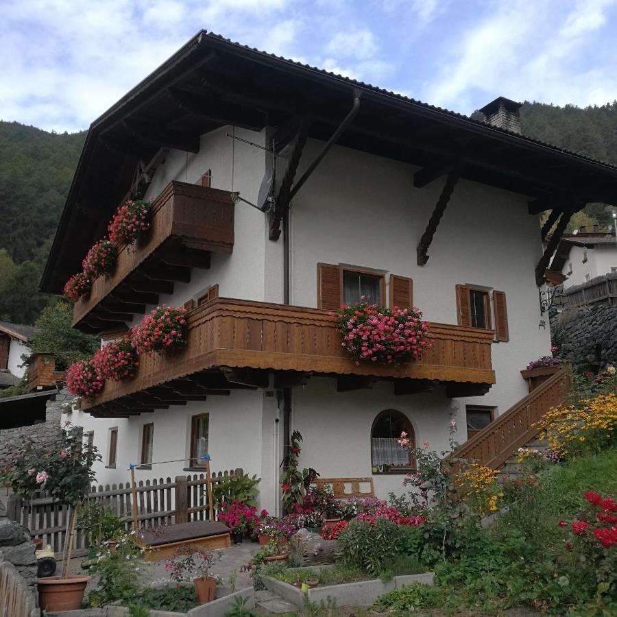 Apartement Noggler Malles Venosta Esterno foto