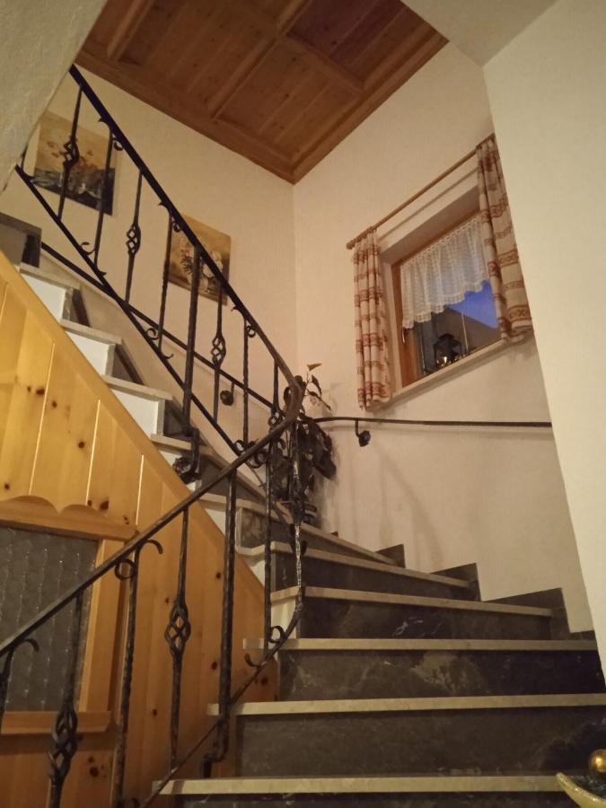 Apartement Noggler Malles Venosta Esterno foto